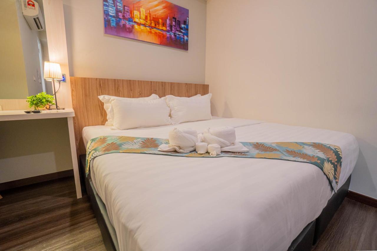 Flypod Hotel Кота Кинабалу Екстериор снимка