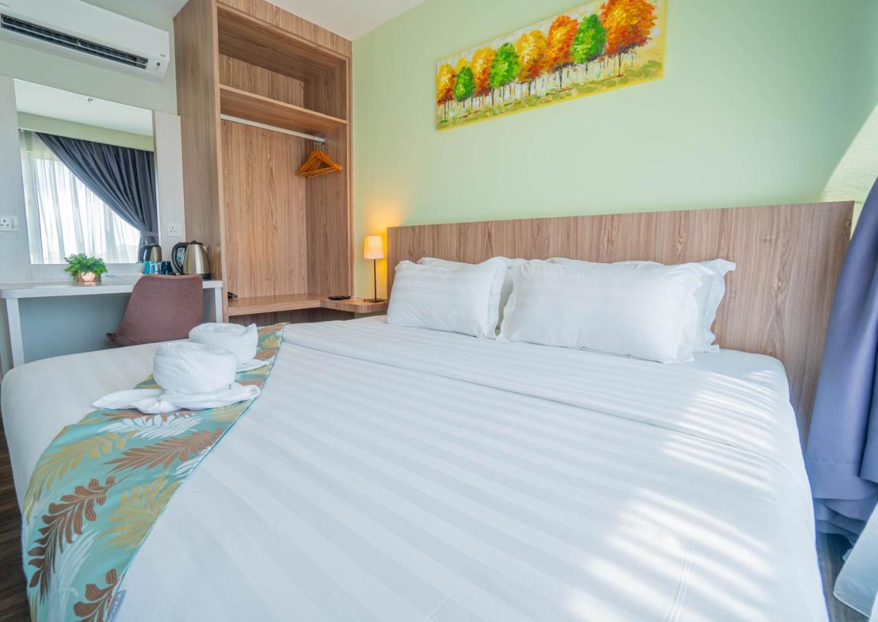 Flypod Hotel Кота Кинабалу Екстериор снимка
