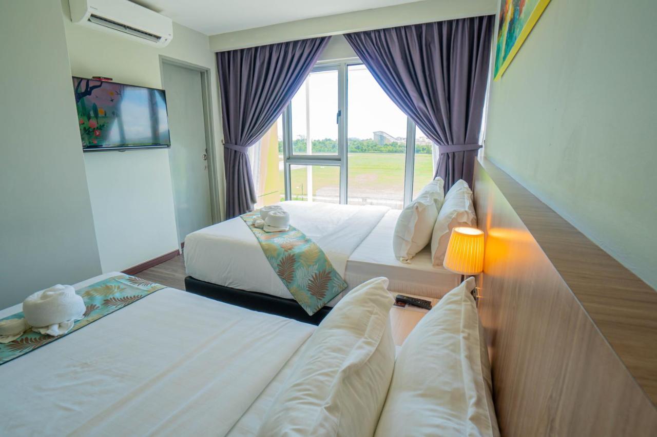 Flypod Hotel Кота Кинабалу Екстериор снимка