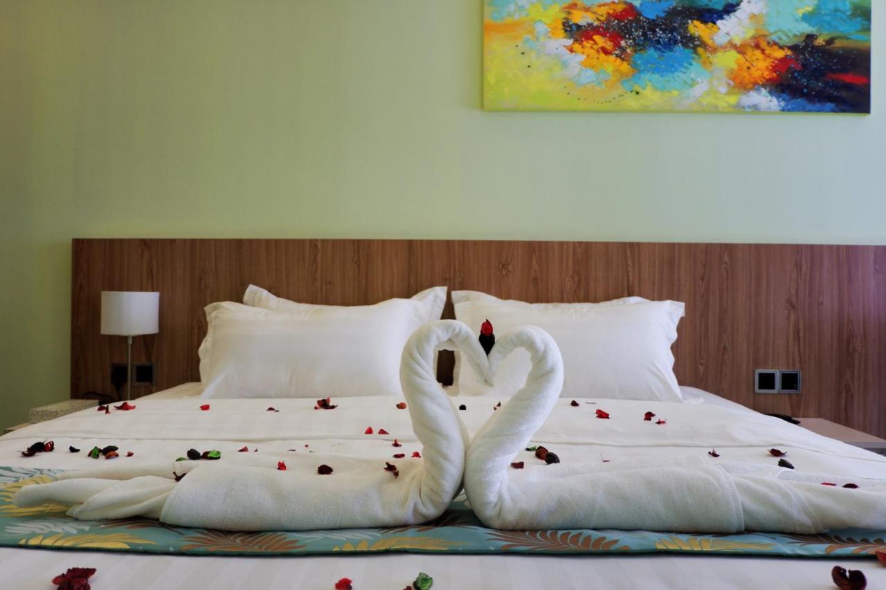 Flypod Hotel Кота Кинабалу Екстериор снимка