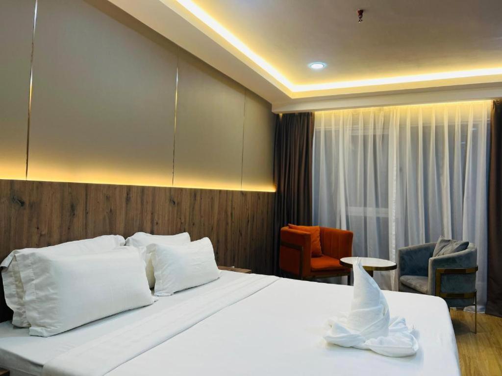 Flypod Hotel Кота Кинабалу Екстериор снимка